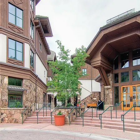 Villa Montane By East West-3